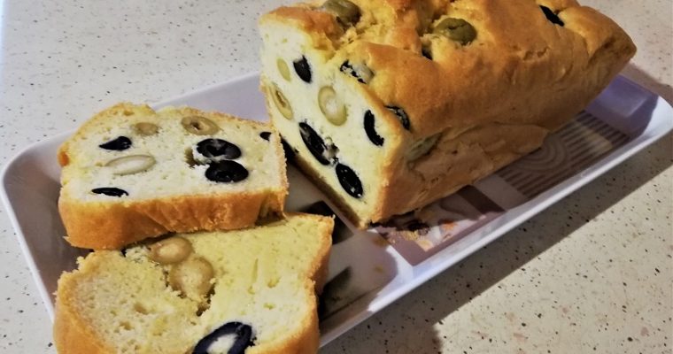 Cake aux olives et Vin blanc