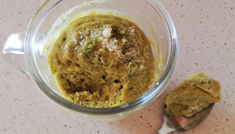 Mug Cake Pesto Vert