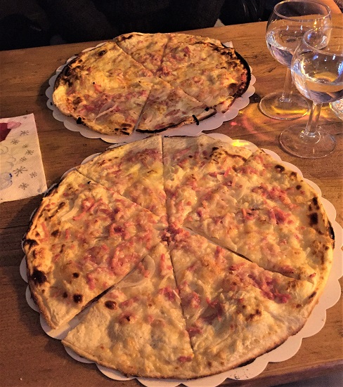 La Flammekueche ou Tarte Flambée d'alsace