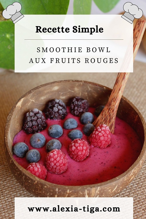 smoothie bowl aux fruits rouges