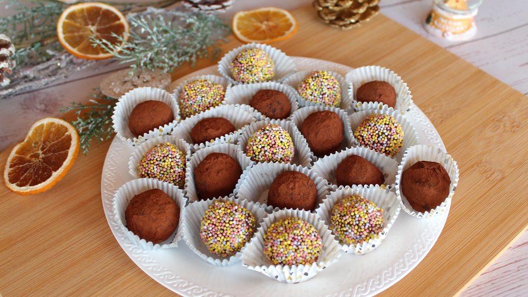 Truffes en chocolat de Noël — Recette 3 ingrédients — Alexia Tiga