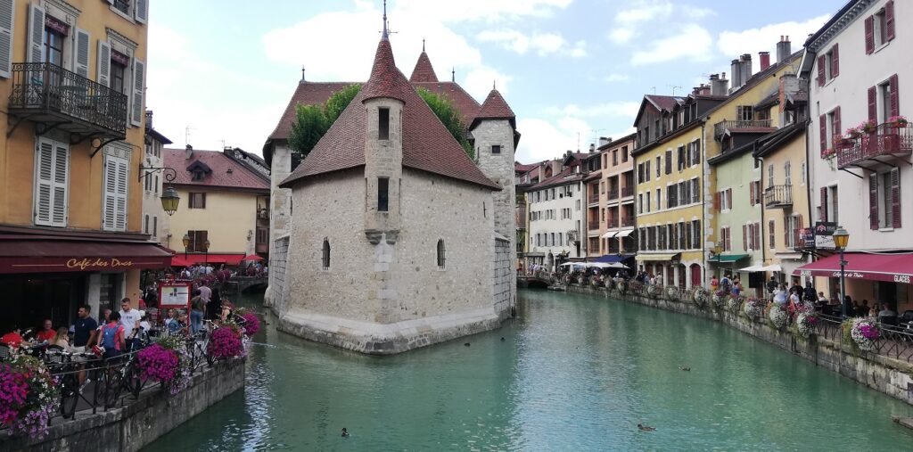 visiter Annecy à vélo