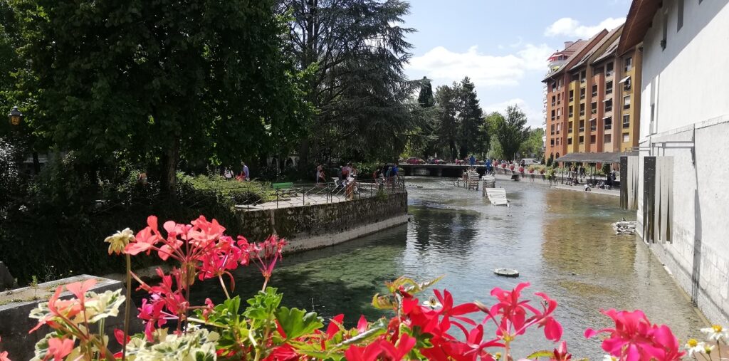 visiter Annecy à vélo